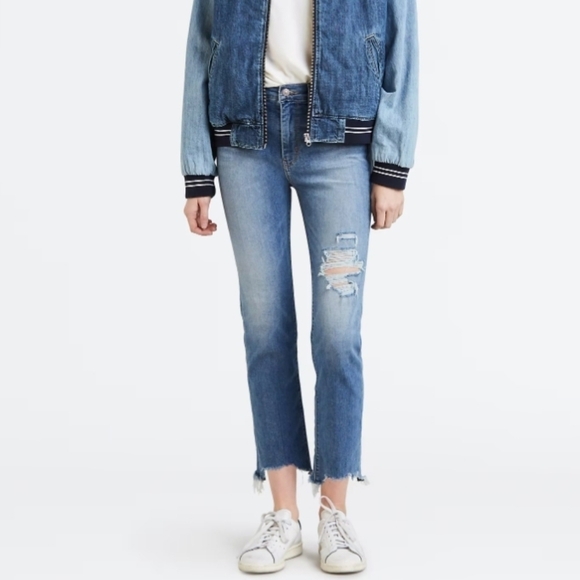 Levi's 724 High-Waisted Slim Straight Crop  Jeans 24 - Picture 1 of 8